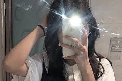 网红杀猪宴翻车：直播变群殴一场流量与乡土文化的激烈碰撞