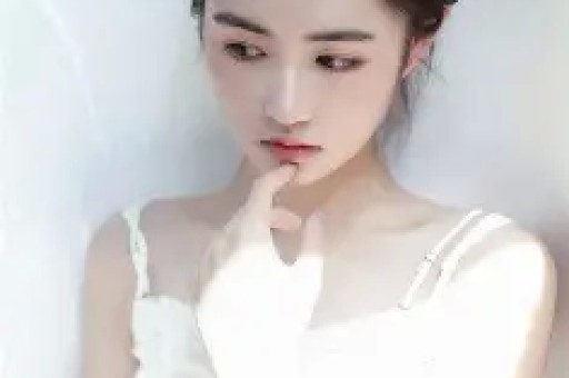 3500家连锁店女网红艾琳演豪门戏翻车涉嫌欺诈中老年人