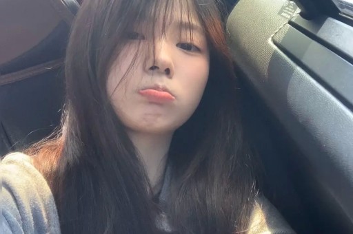 情商、妆造、夹子音处处被吐槽她路人缘这么差了？